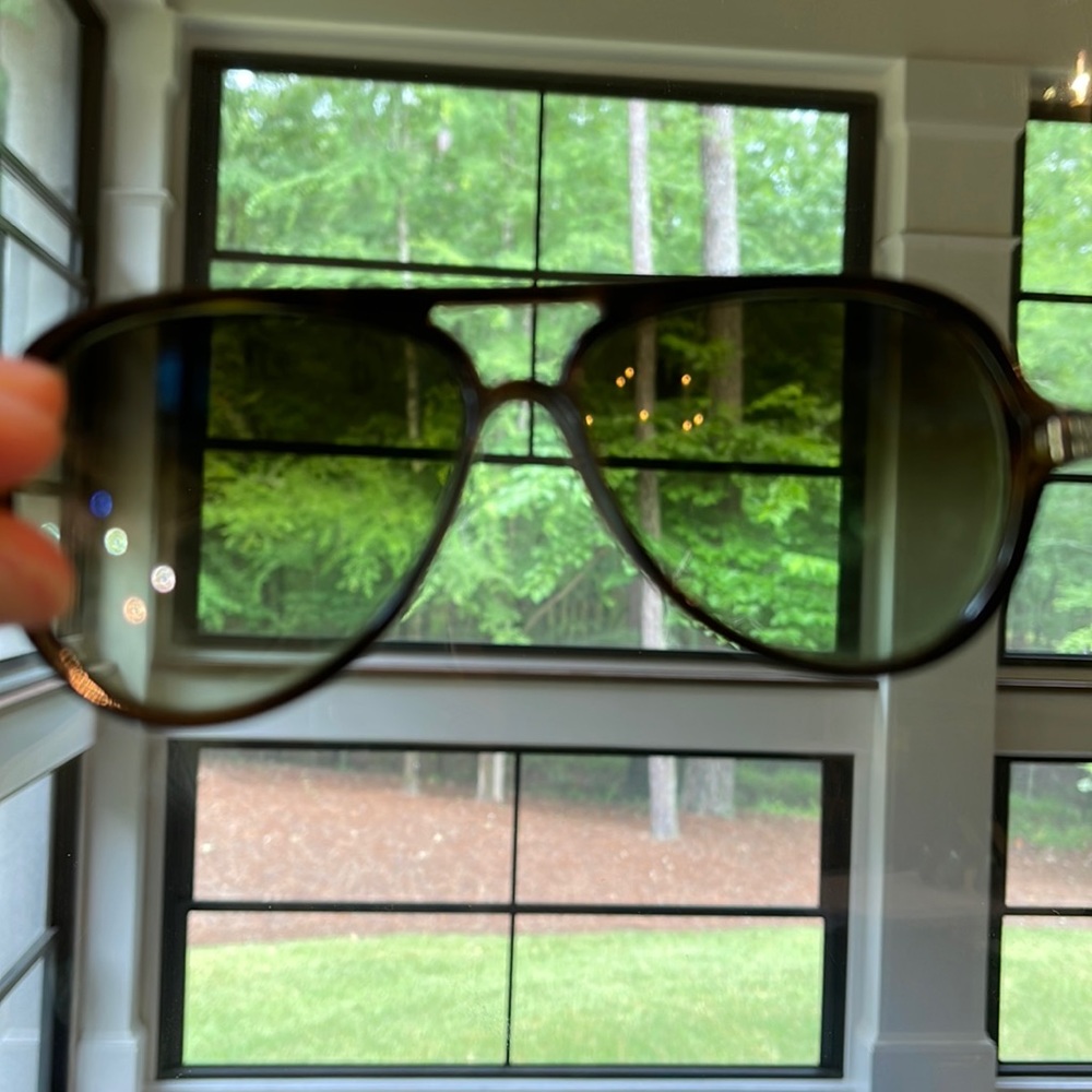 RAY BAN CATs 5000 light brown gradient frame is tortoise  NO scratches.